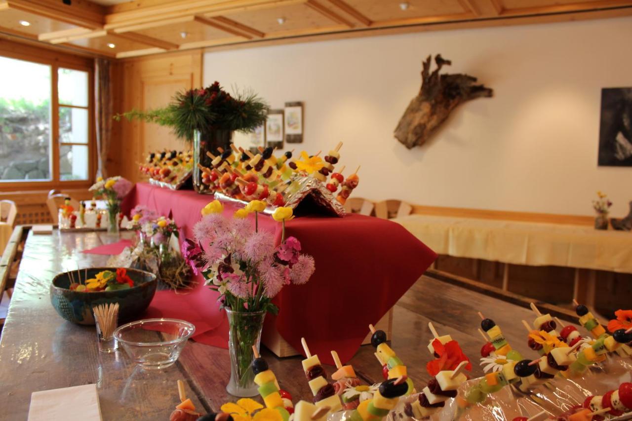 Landhuus Frauenkirch Hotel Екстериор снимка