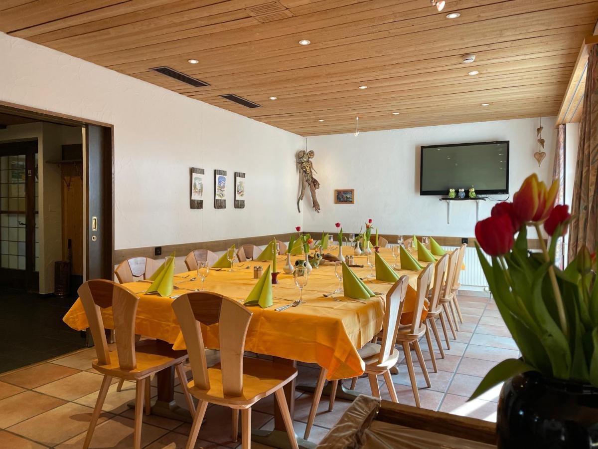 Landhuus Frauenkirch Hotel Екстериор снимка